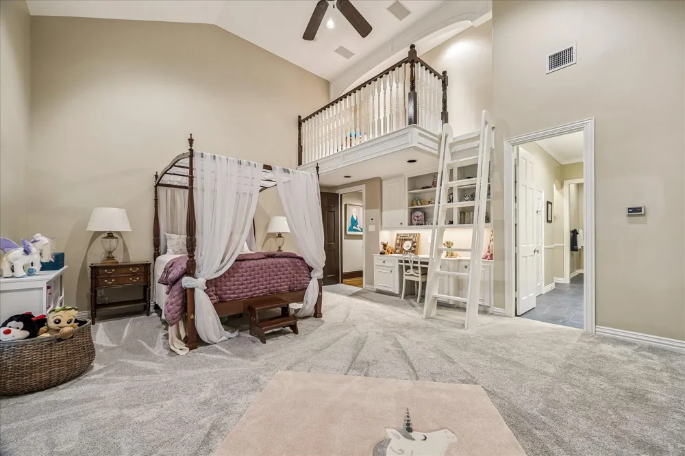 7 Paradise Point Drive Sugar Land, TX 77478