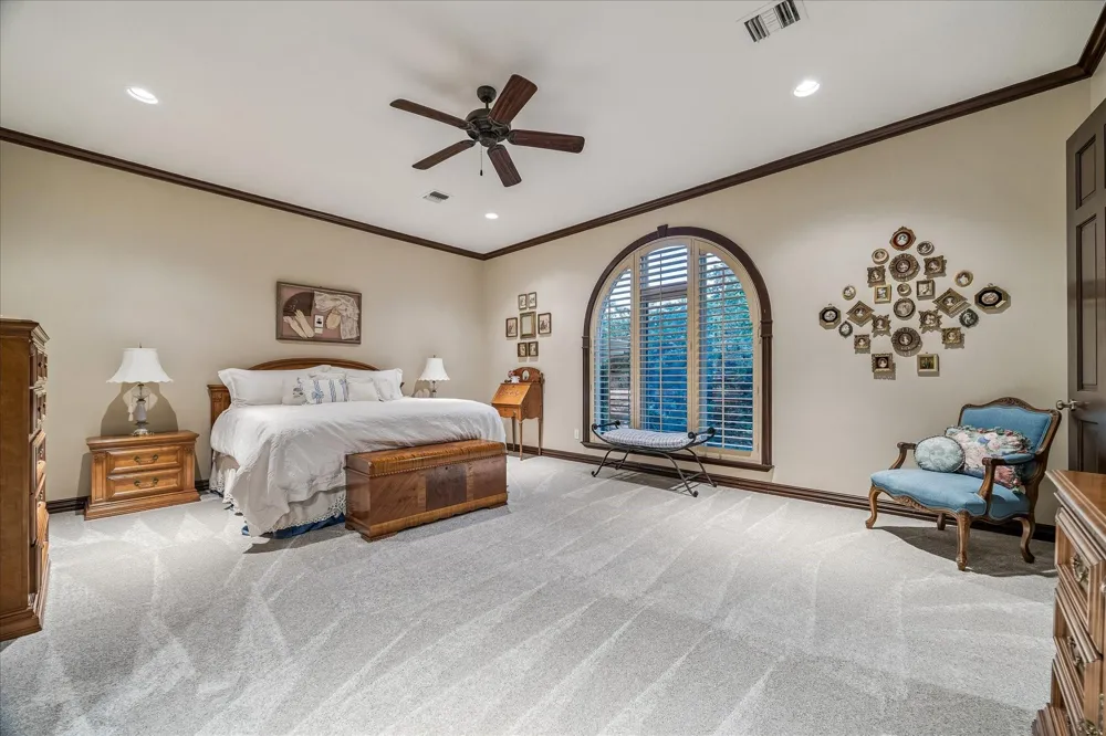 7 Paradise Point Drive Sugar Land, TX 77478