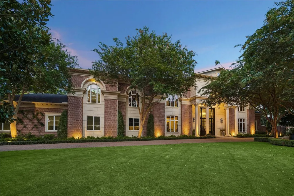 7 Paradise Point Drive Sugar Land, TX 77478