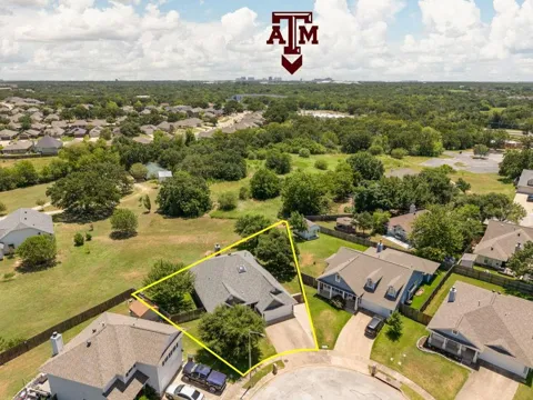 2701 Lynnwood Court