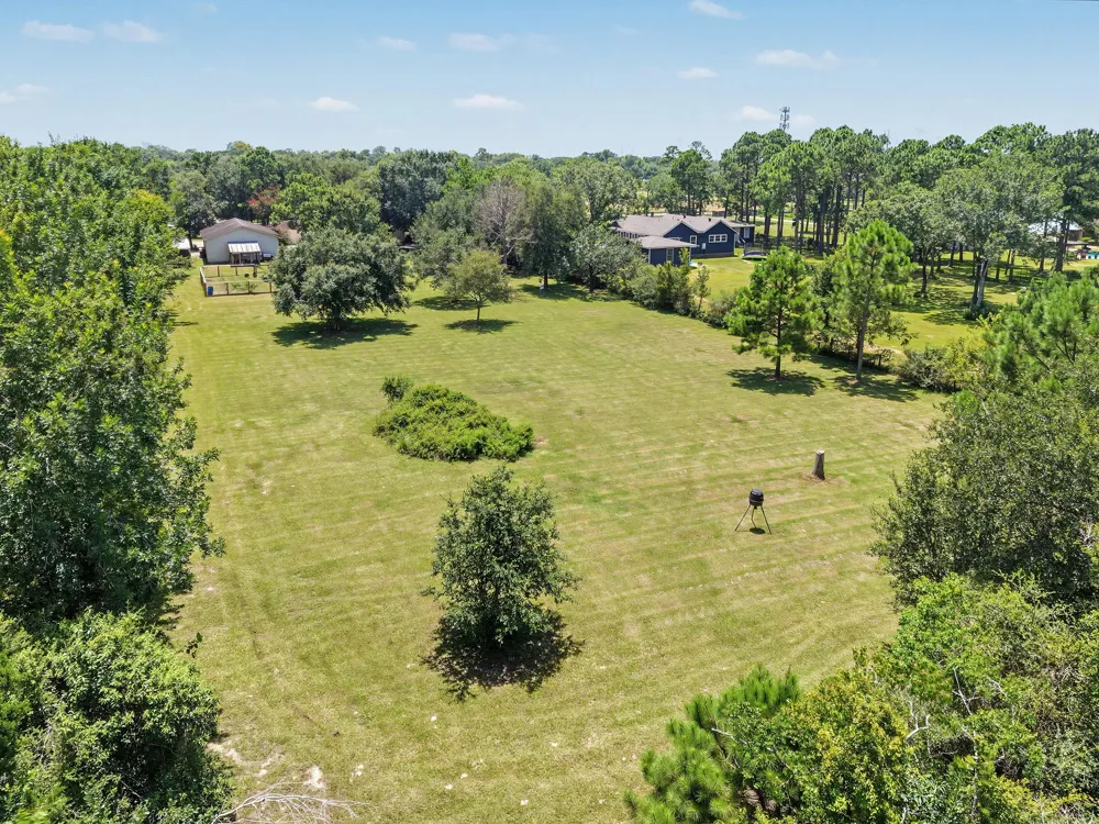 424 Middleton Street Bacliff, TX 77518