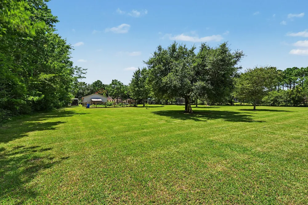 424 Middleton Street Bacliff, TX 77518