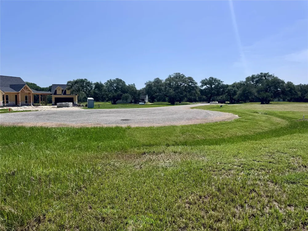 3 Center Tree Drive Drive Palacios, TX 77465