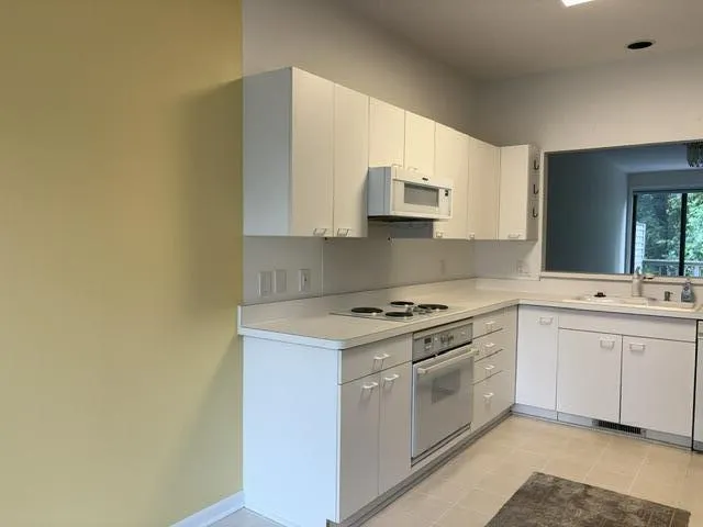 1964 Boulder Drive Ann Arbor, MI 48104