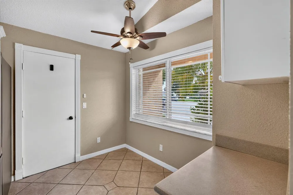 166 RAINTREE Jupiter, FL 33458