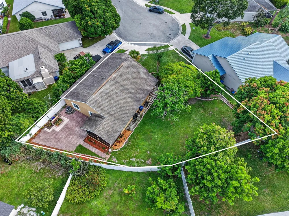 166 RAINTREE Jupiter, FL 33458