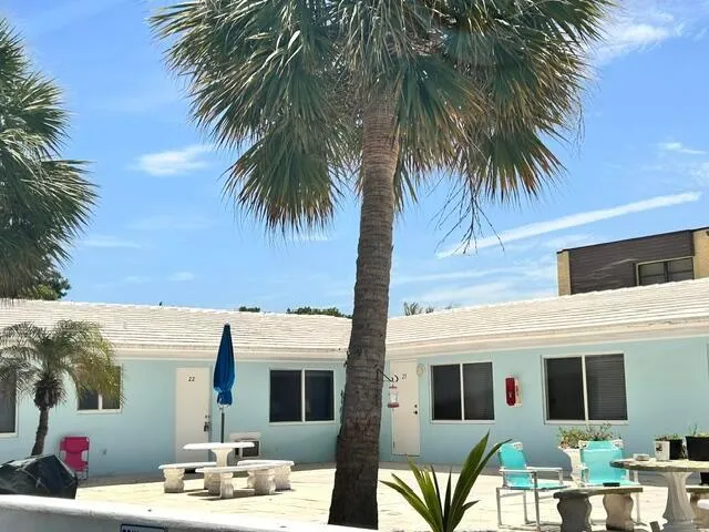 101 Linda Lane #22 Palm Beach Shores, FL 33404