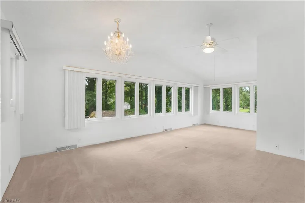 603 Duke Street Thomasville, NC 27360