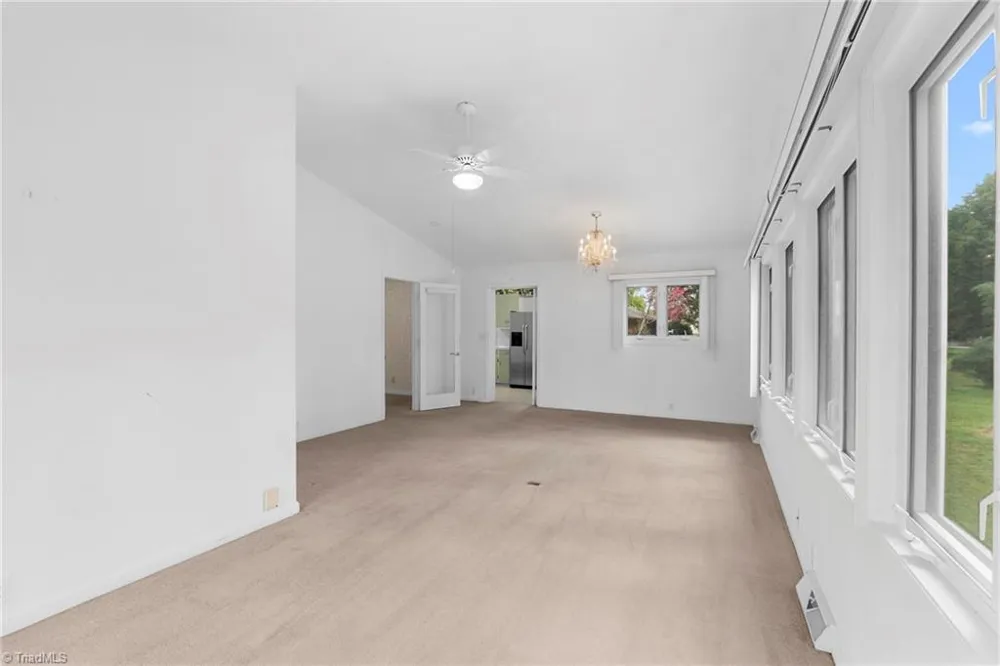 603 Duke Street Thomasville, NC 27360