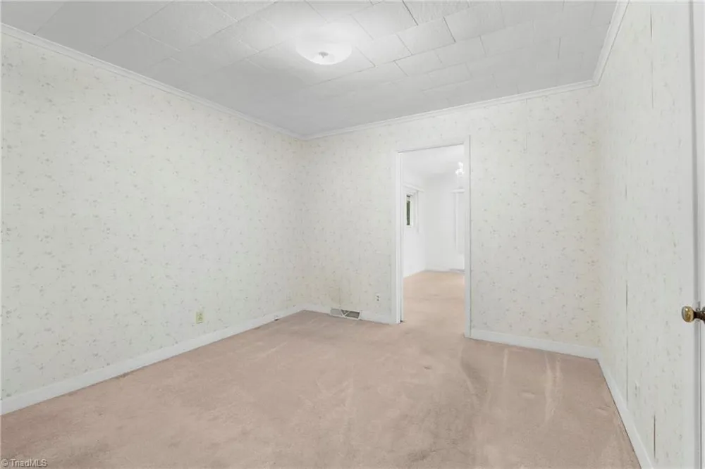 603 Duke Street Thomasville, NC 27360