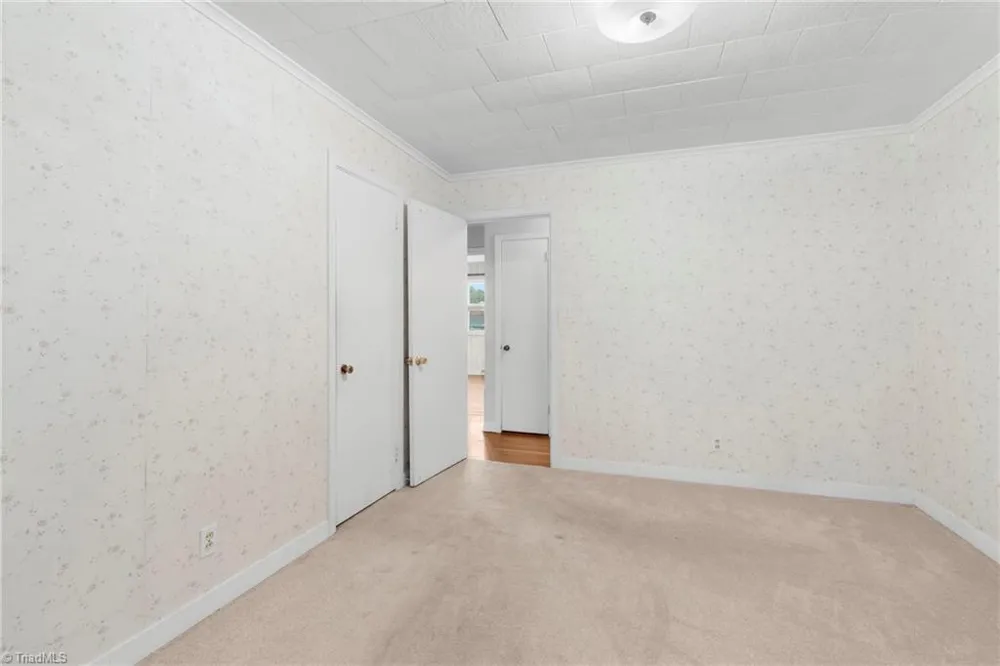 603 Duke Street Thomasville, NC 27360