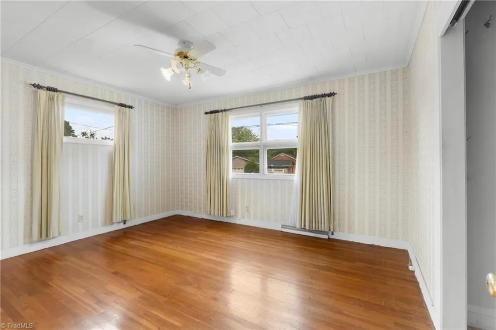 603 Duke Street Thomasville, NC 27360