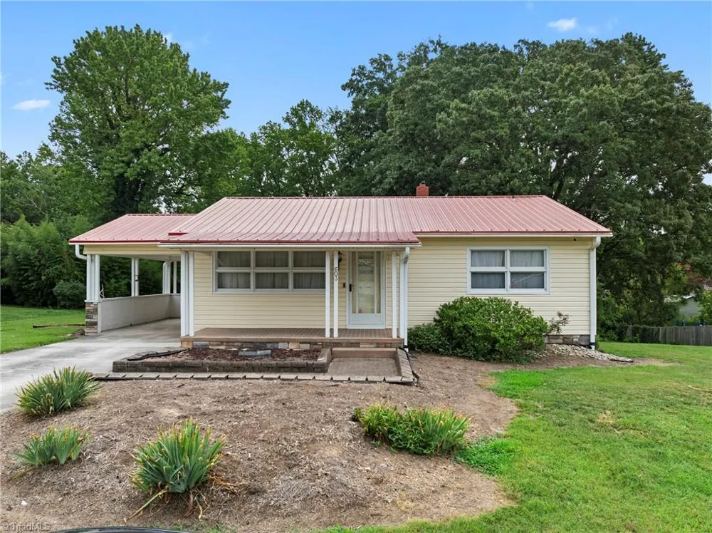 603 Duke Street Thomasville, NC 27360