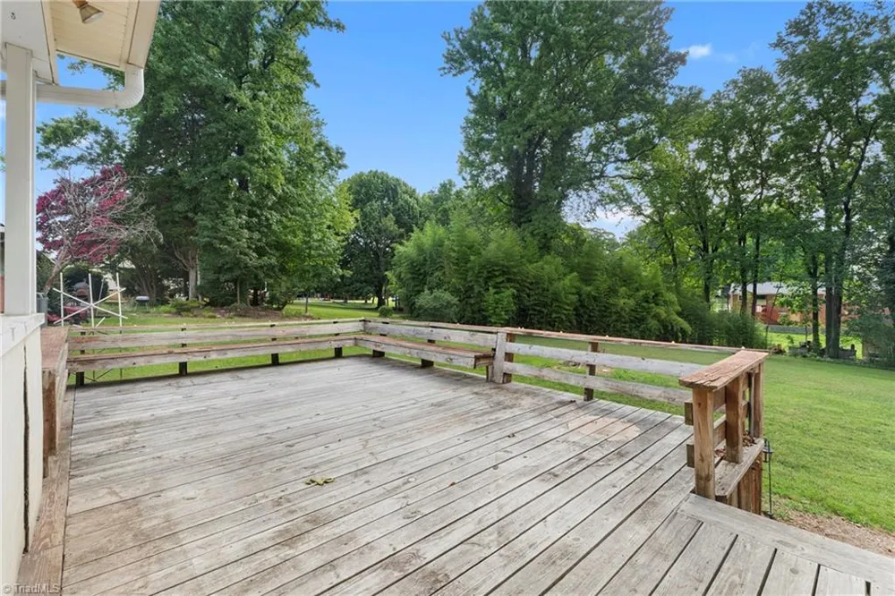 603 Duke Street Thomasville, NC 27360