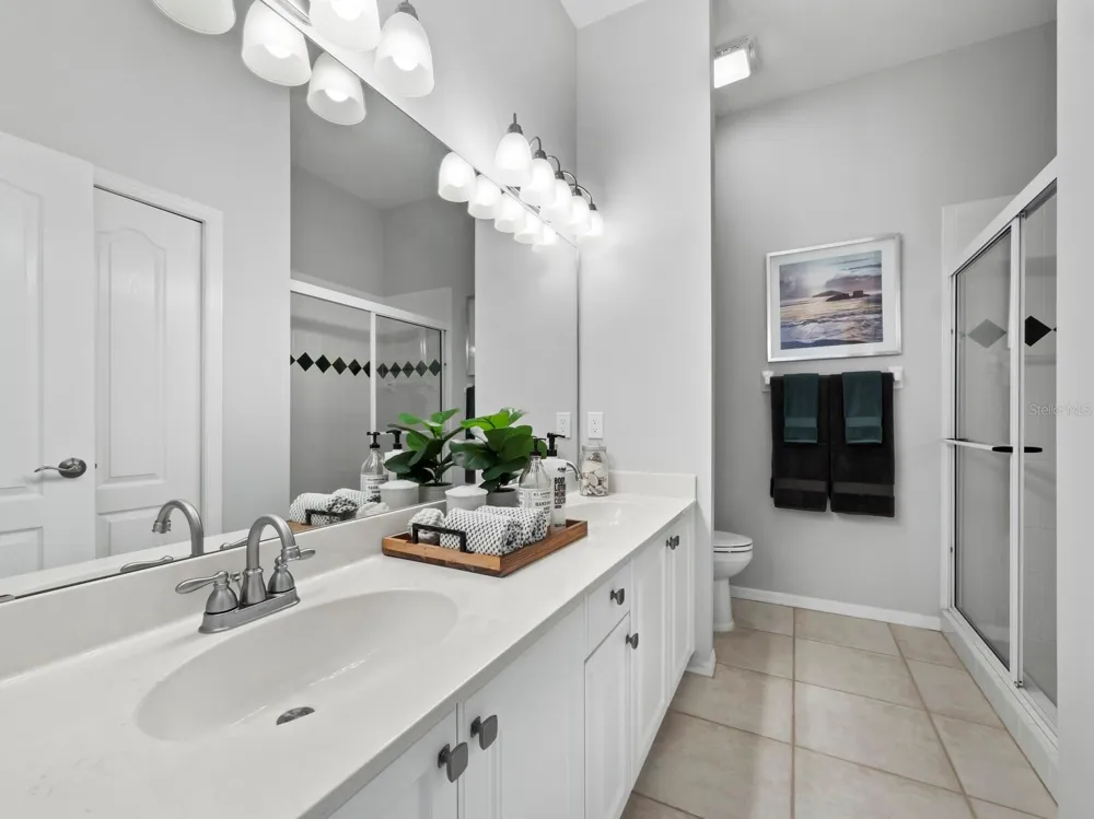 8737 PEBBLE CREEK LANE Sarasota, FL 34238