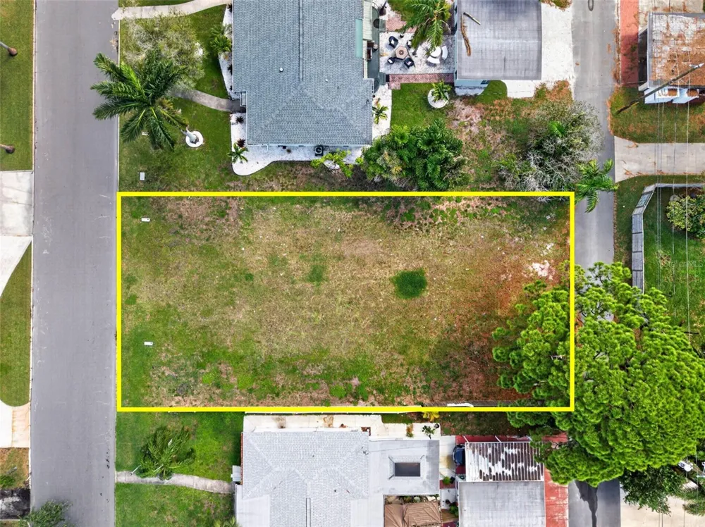 257 MATEO WAY NE St Petersburg, FL 33704