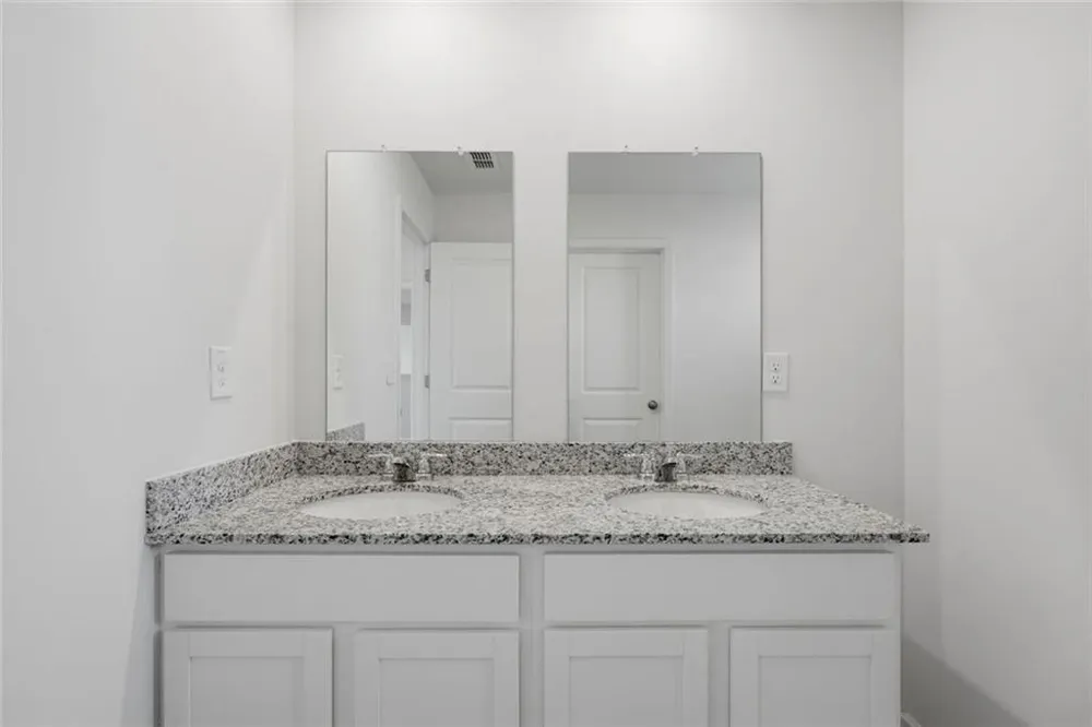 133 Oxford Lane Kingston, GA 30145