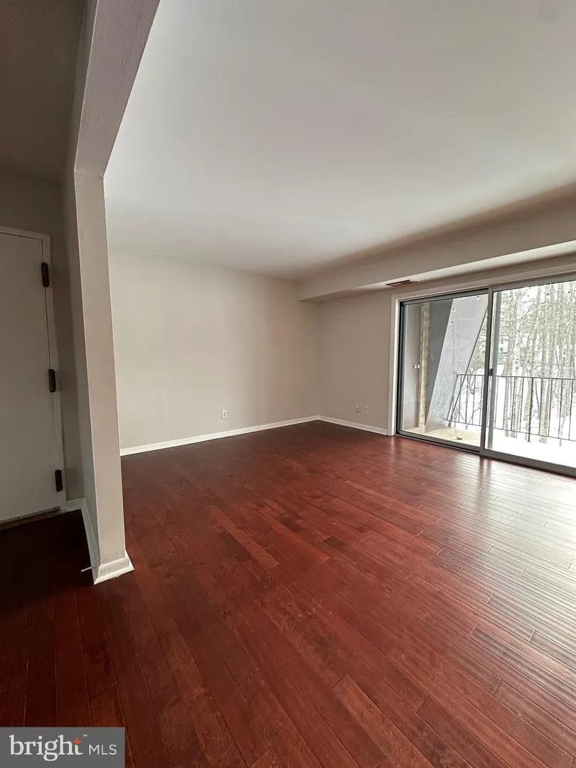 11625 VANTAGE HILL ROAD #22B Reston, VA 20190