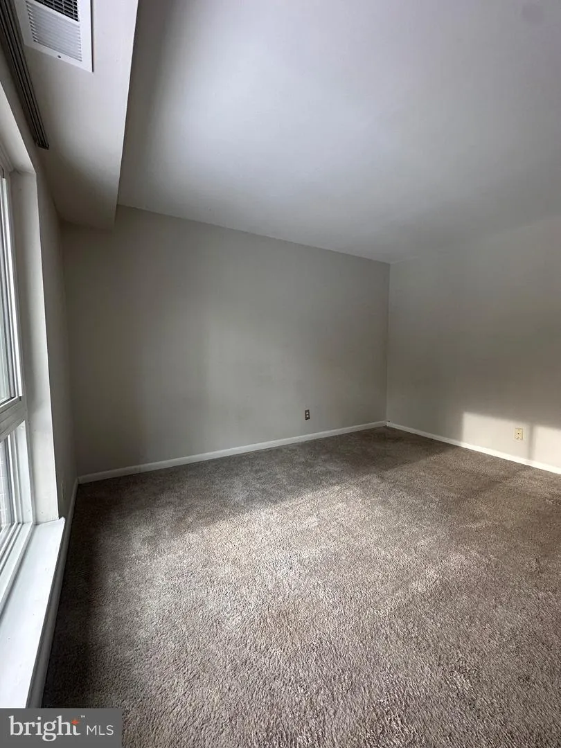 11625 VANTAGE HILL ROAD #22B Reston, VA 20190
