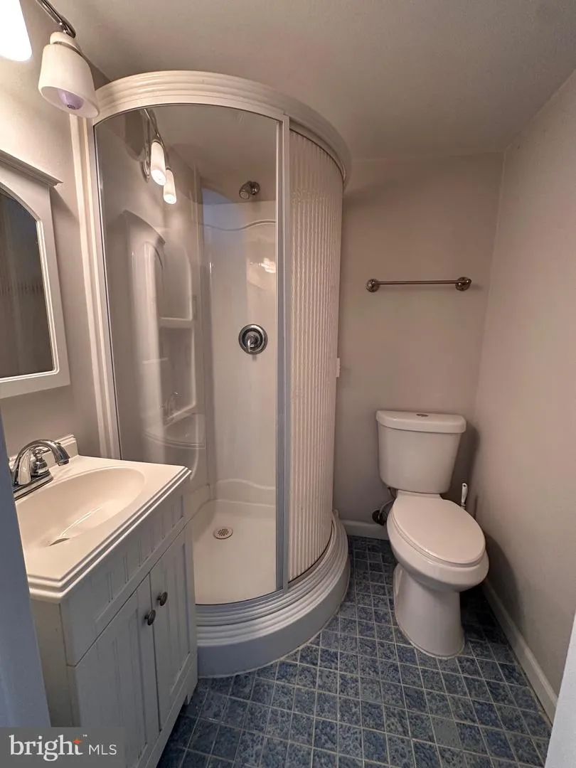 11625 VANTAGE HILL ROAD #22B Reston, VA 20190