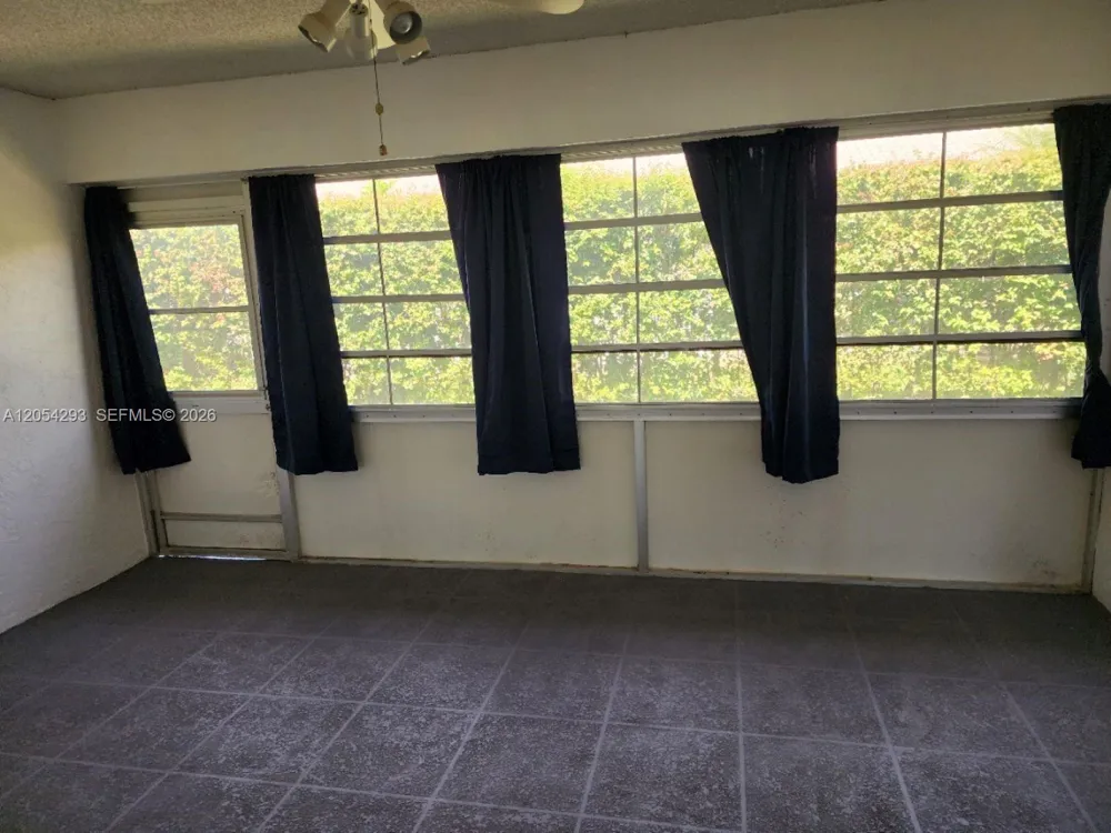 171 Moccasin Trl N Jupiter, FL 33458