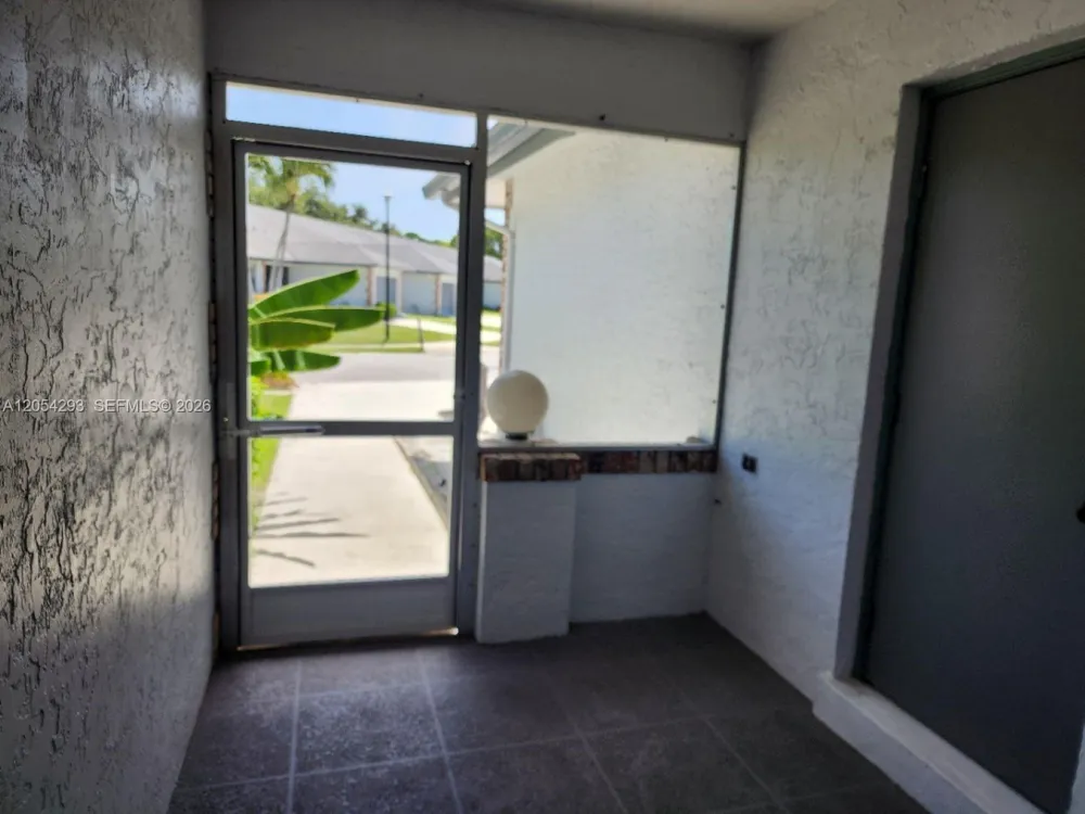 171 Moccasin Trl N Jupiter, FL 33458