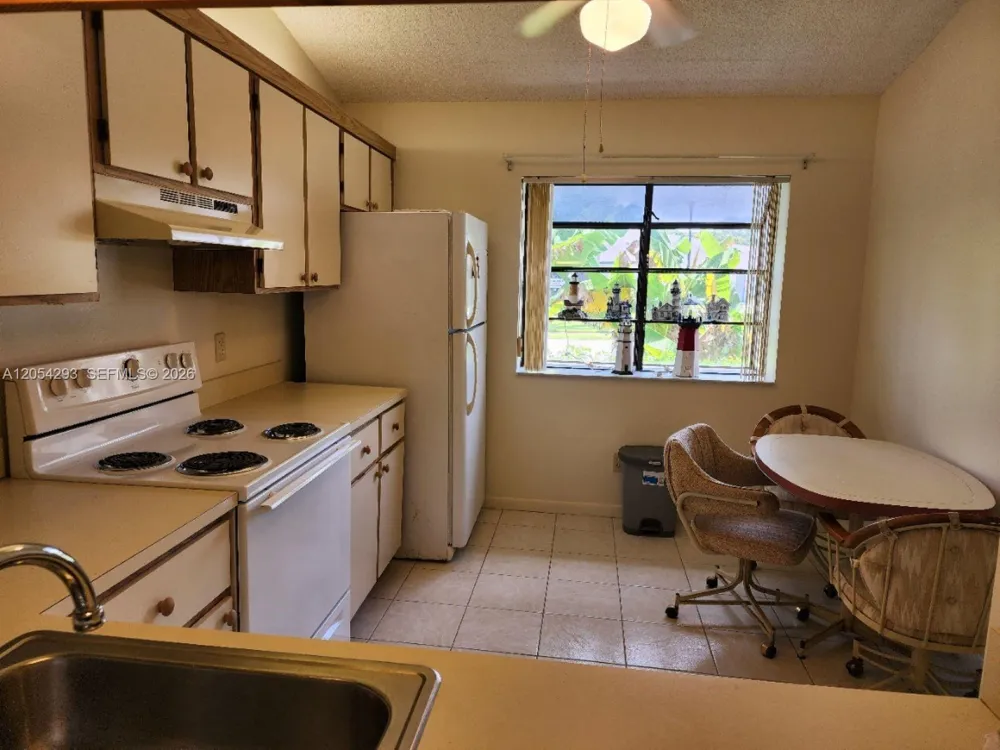 171 Moccasin Trl N Jupiter, FL 33458
