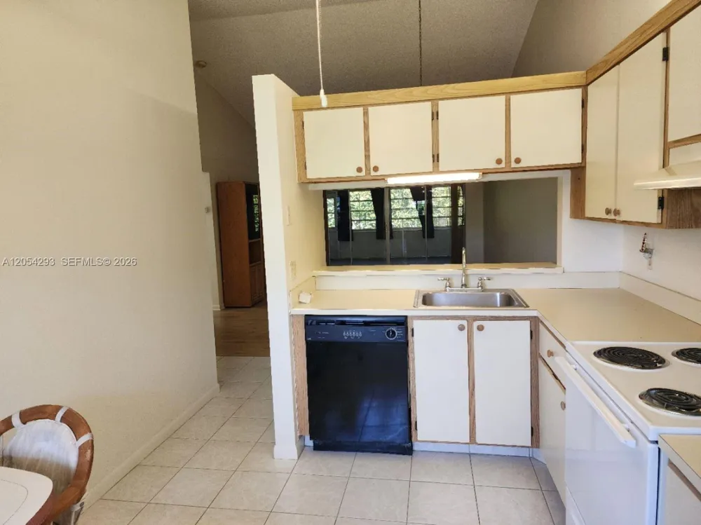 171 Moccasin Trl N Jupiter, FL 33458
