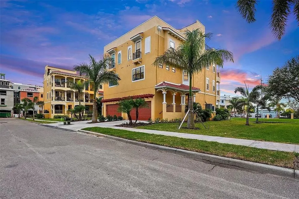 6418 MARGARITA SHORES LANE Apollo Beach, FL 33572