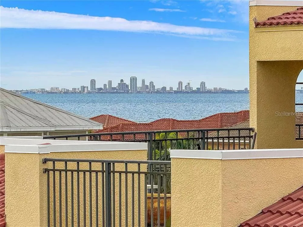 6418 MARGARITA SHORES LANE Apollo Beach, FL 33572