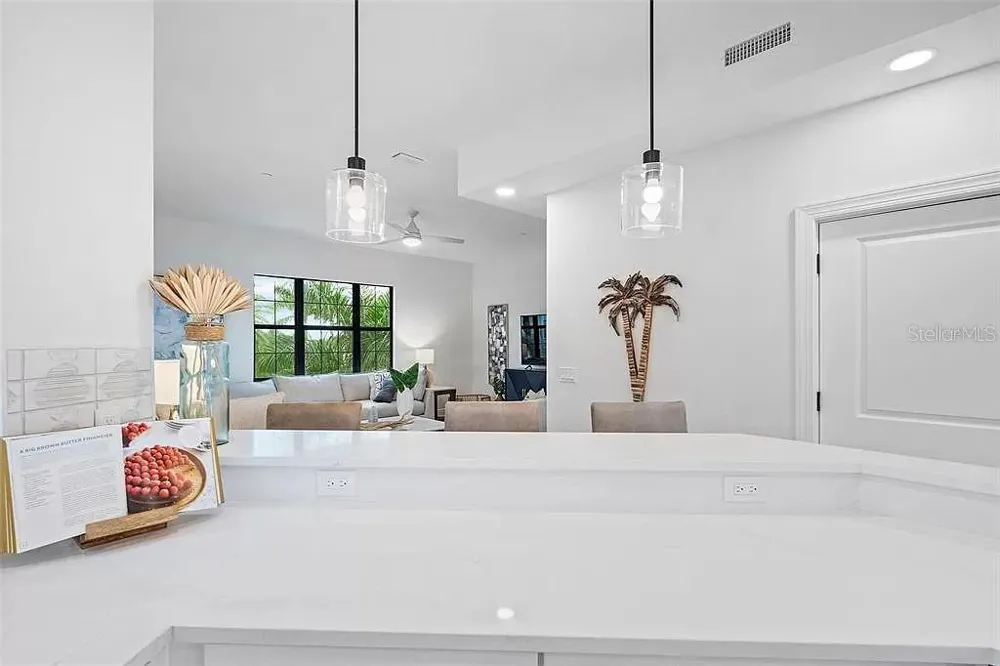 6418 MARGARITA SHORES LANE Apollo Beach, FL 33572