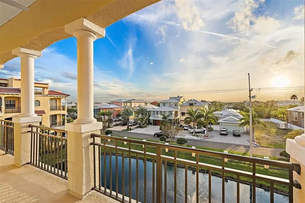 6418 MARGARITA SHORES LANE Apollo Beach, FL 33572