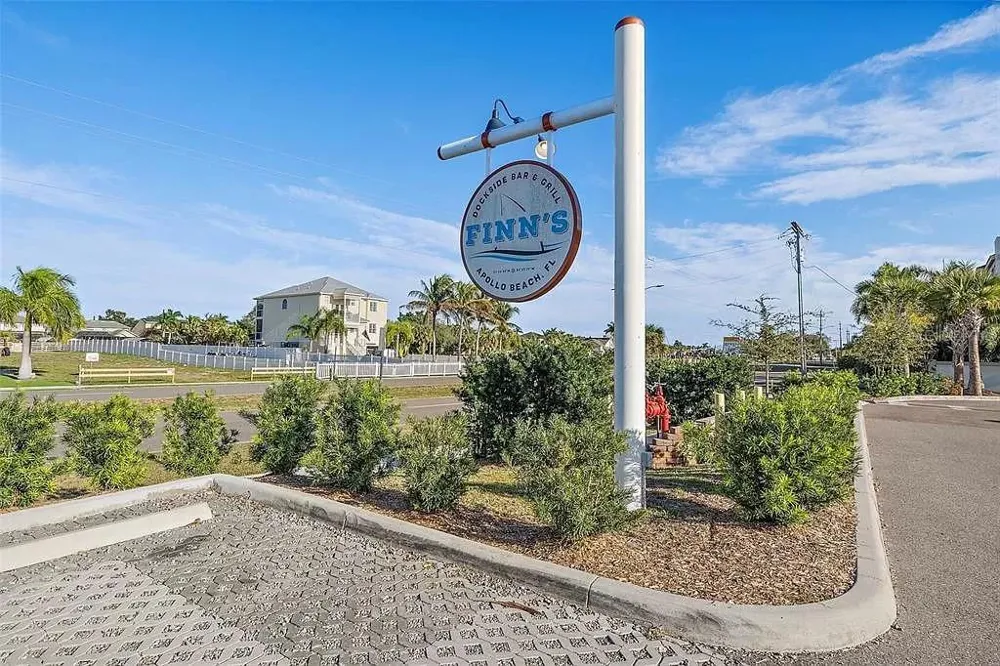 6418 MARGARITA SHORES LANE Apollo Beach, FL 33572