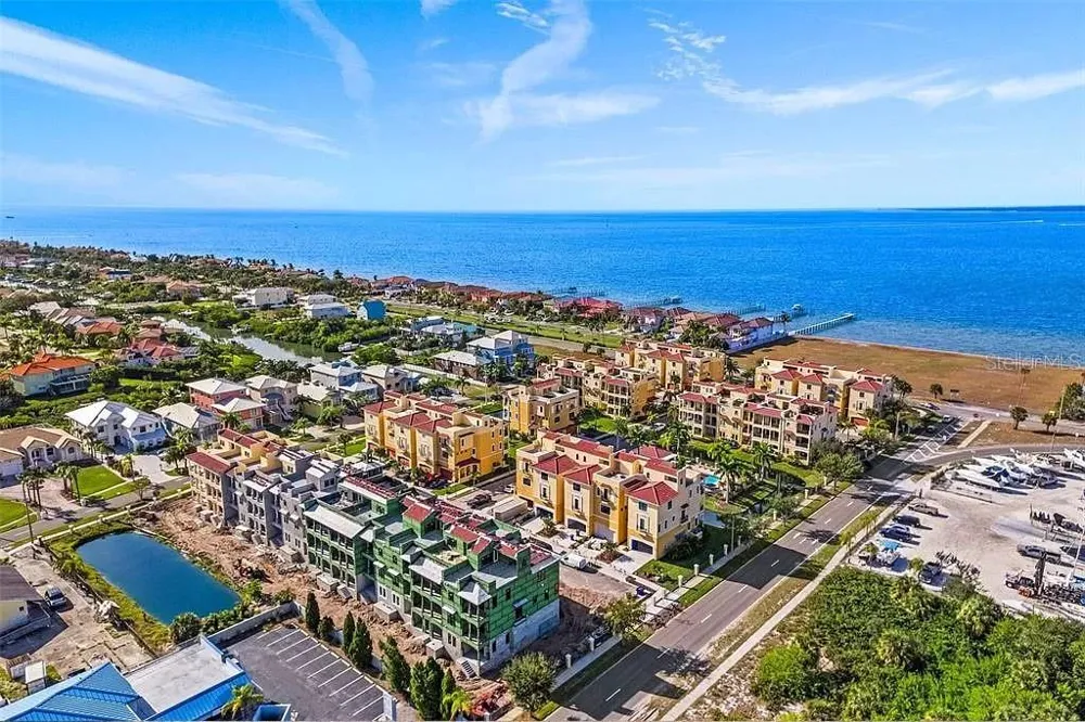 6418 MARGARITA SHORES LANE Apollo Beach, FL 33572