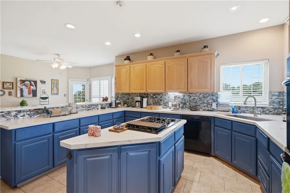 3124 County Road 220 Alice, TX 78332