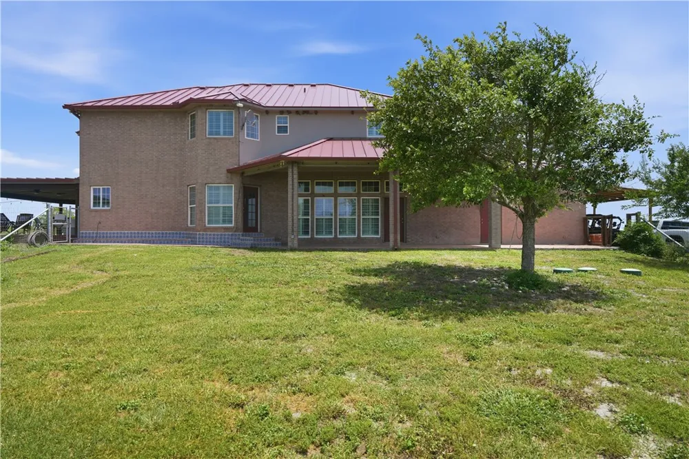 3124 County Road 220 Alice, TX 78332