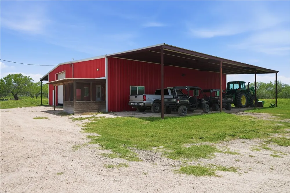 3124 County Road 220 Alice, TX 78332