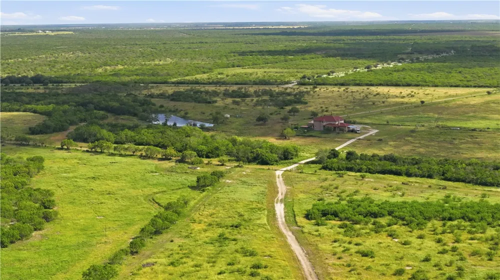 3124 County Road 220 Alice, TX 78332
