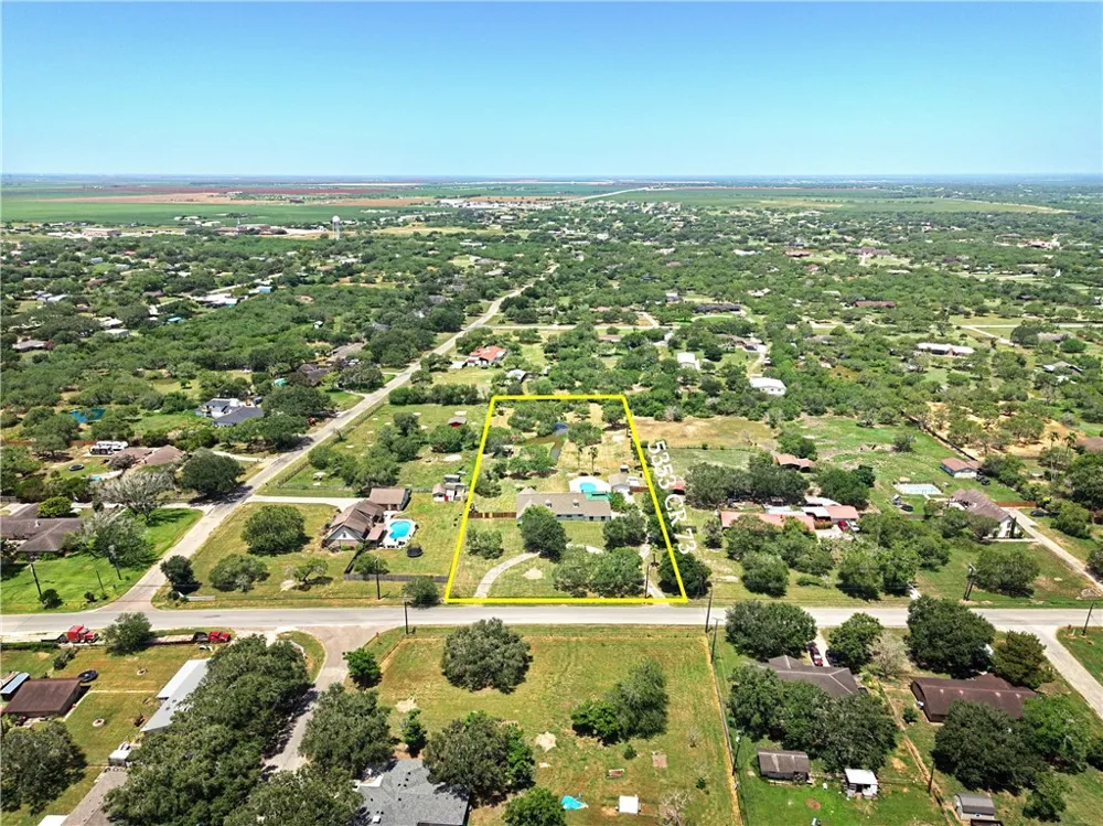 5353 County Road 73 Robstown, TX 78380