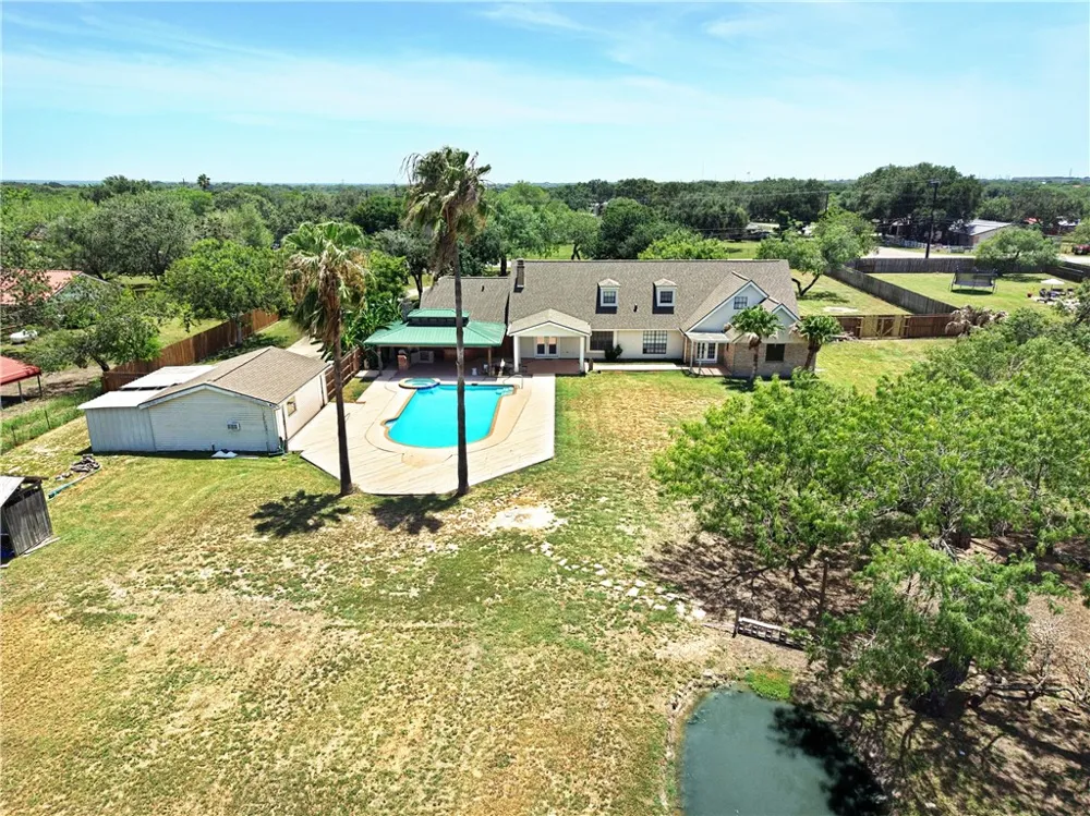 5353 County Road 73 Robstown, TX 78380