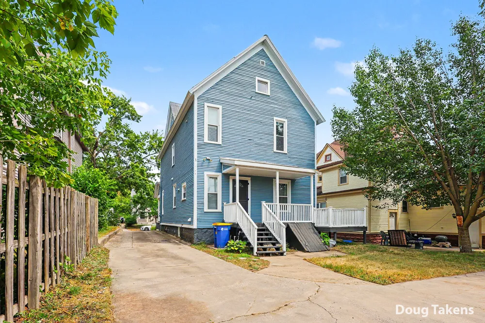 735 Paris Avenue SE Grand Rapids, MI 49503