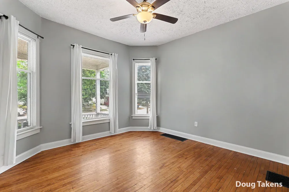 735 Paris Avenue SE Grand Rapids, MI 49503