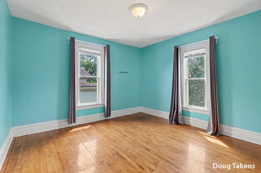 735 Paris Avenue SE Grand Rapids, MI 49503