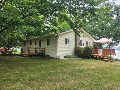6066 Island View Lane