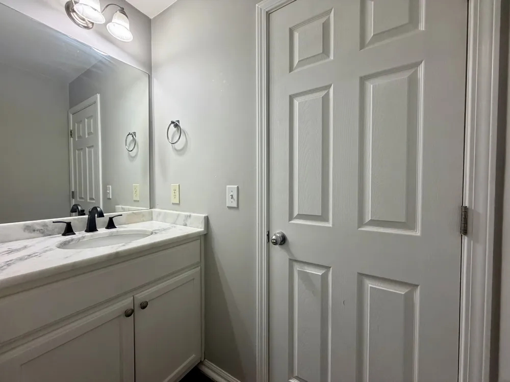 906 Cashmere Dr Thompsons Station, TN 37179