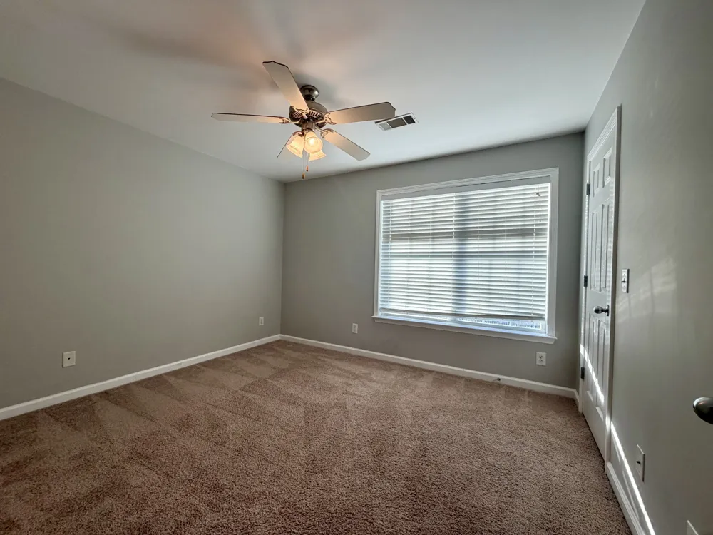906 Cashmere Dr Thompsons Station, TN 37179