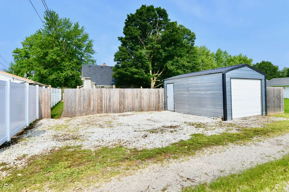 205 10th Street Elwood, IN 46036
