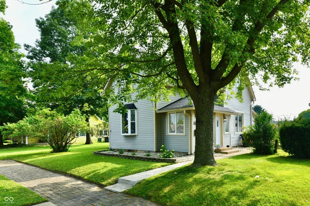 205 10th Street Elwood, IN 46036