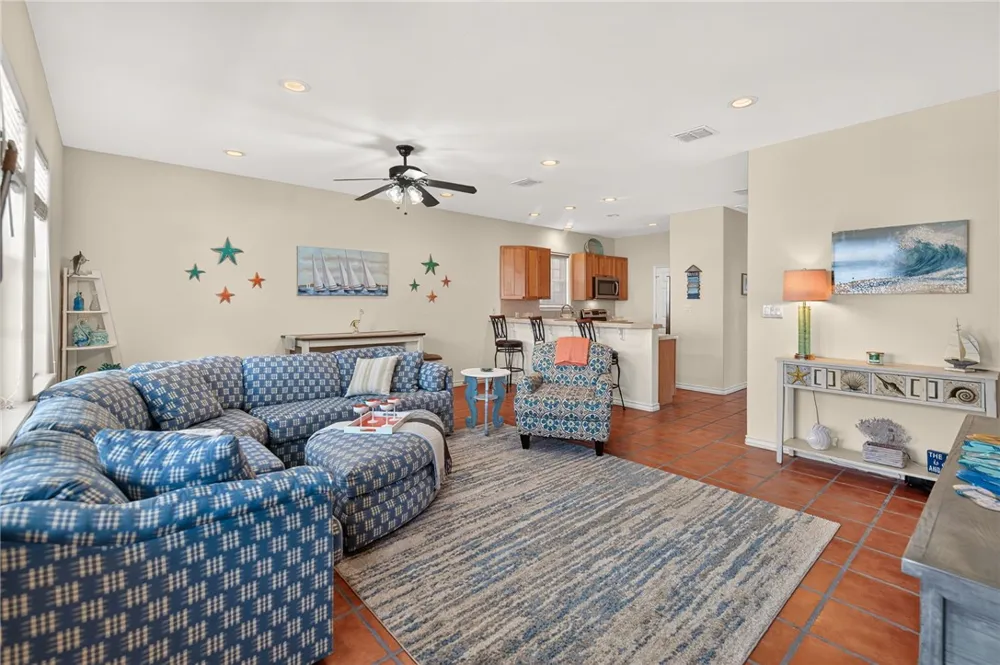 4781 Captiva Lane Port Aransas, TX 78373