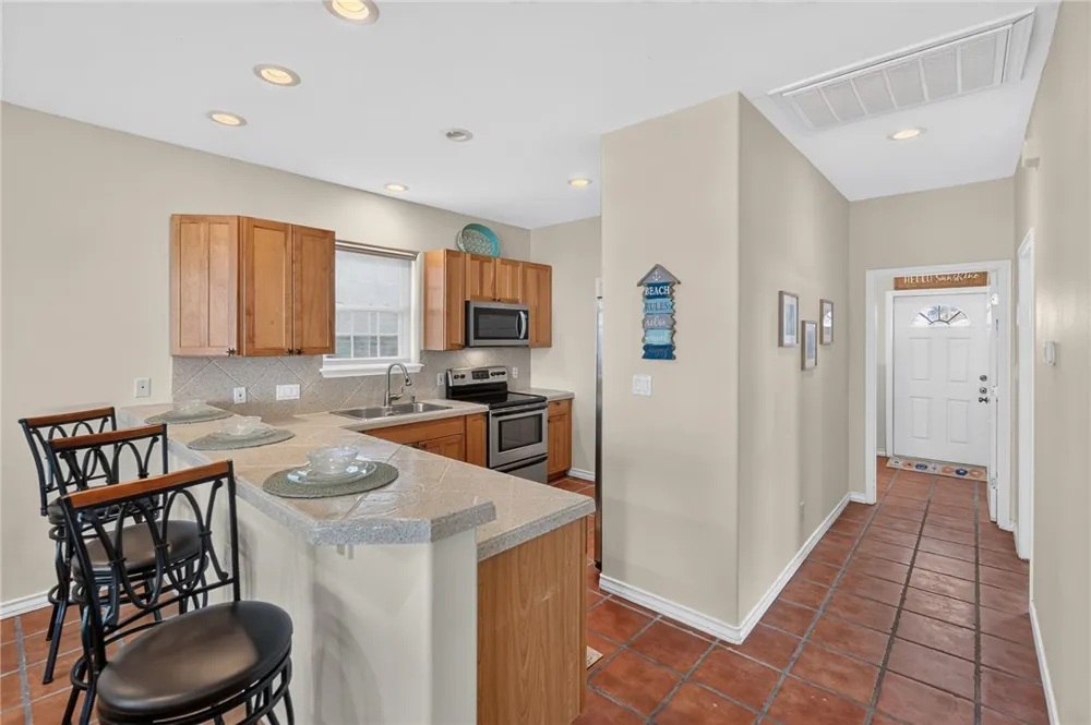 4781 Captiva Lane Port Aransas, TX 78373